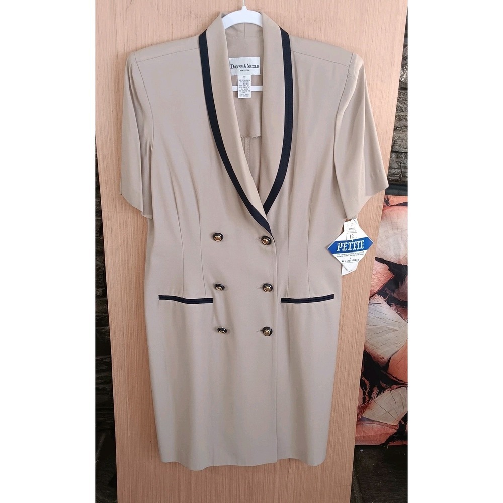 Danny & Nicole Sz 12P -Short Sleeve Beige Black Trim Dress Look Of Double Breast
